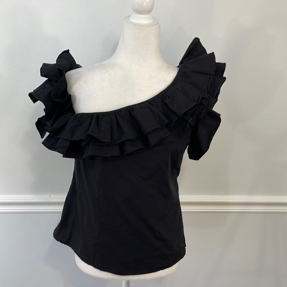 Do + Be Glack Ruffled Trim top Sz M